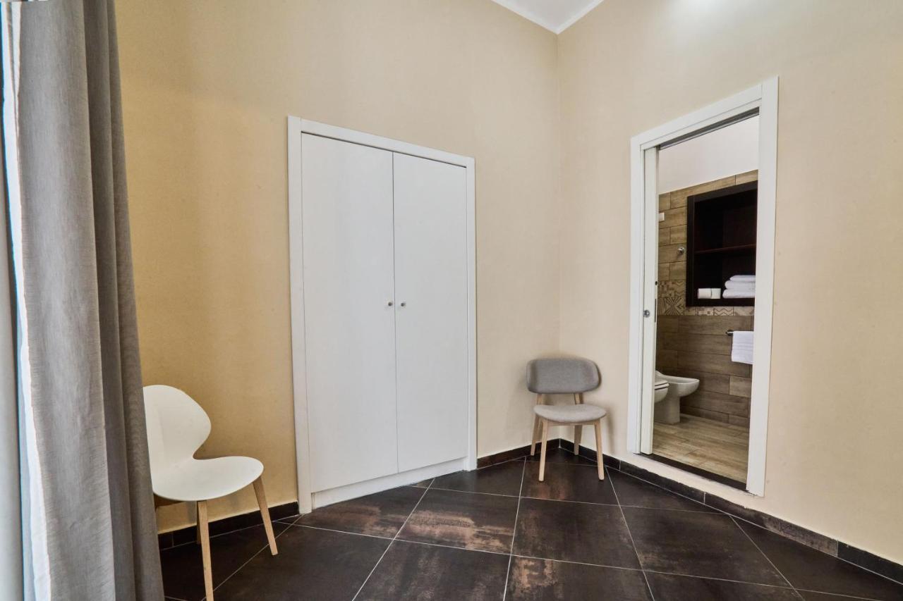Appartement Via Niccolo Tommaseo 14 à Naples Extérieur photo