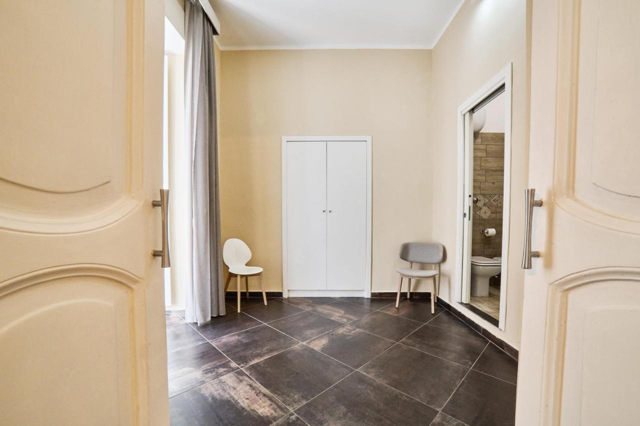 Appartement Via Niccolo Tommaseo 14 à Naples Extérieur photo