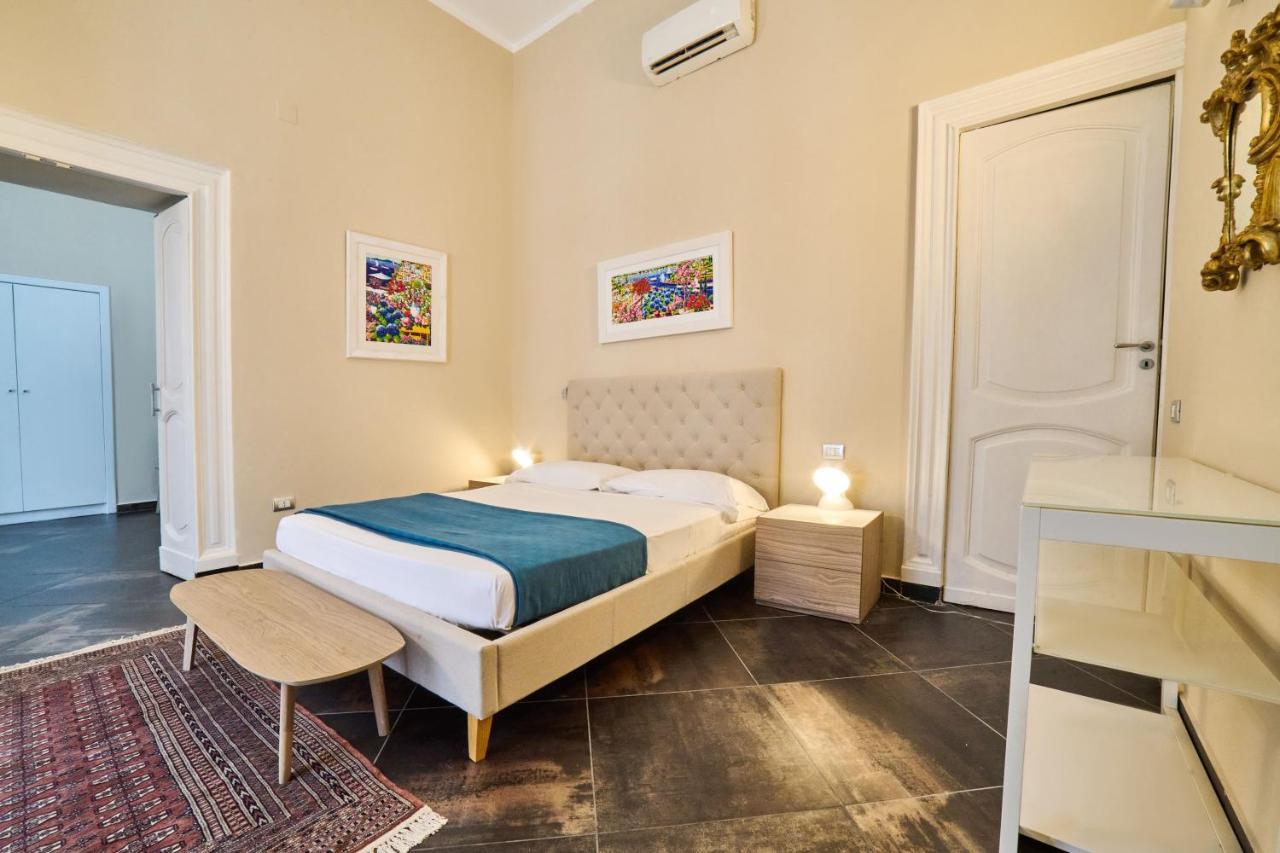 Appartement Via Niccolo Tommaseo 14 à Naples Extérieur photo